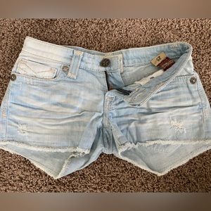 Big star light wash size 25 denim shorts